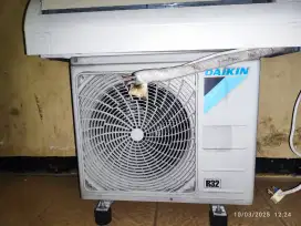 AC Daikin kapasitas 1PK