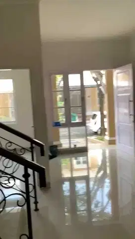 JUAL RUMAH CLUSTER TRIMEZIA GADING SERPONG