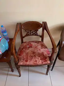 Kursi Kayu Jati Antik