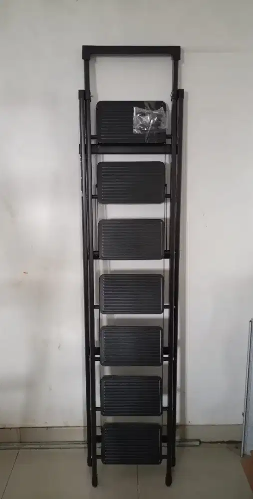 Ready tangga lipat 200cm / 2m warna hitam 7 step (BARU).