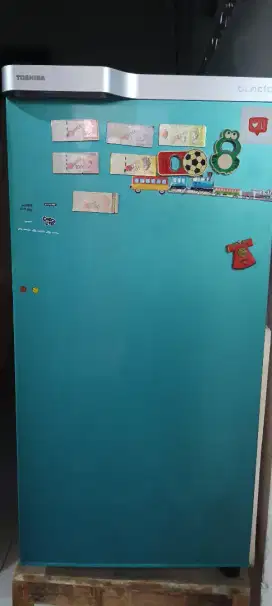 KULKAS TOSHIBA  1 PINTU
