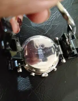 Jual jam tangan wanita Guess GC mulus
