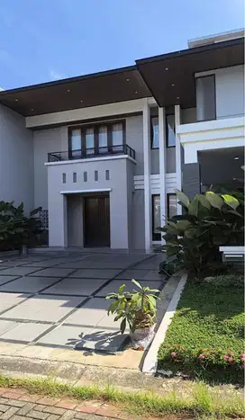 DIJUAL RUMAH MEWAH FULL FURNISHED DI THE GREEN BSD