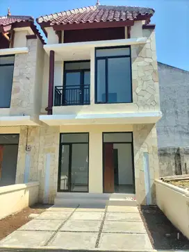 Rumah Baru 2 Lantai Exclusive di Cluster Arcamanik Kota Bandung