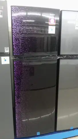Kulkas Sharp dua pintu