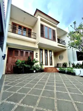 DD275 Rumah 300 m2 Private Pool Bukit Permai Cibubur Jakarta Timur