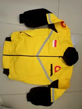 jaket atau sweter maxime