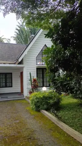 Disewakan rumah bisa bulanan atau tahunan di jalan boyong DIY