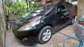 Mitsubishi Grandis 2005 Bensin