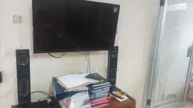 Tv Polytron 32 inch include speaker
