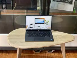 Dell XPS 9630 Intel Core i5-7200U RAM 8GB SSD Layar Touchscreen slim