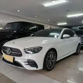 Only 7k miles Mercedes E300 AMG 2022