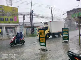 Dijual Tanah + Bangunan Murah di Jl Raya Utama Mustika Jaya Bekasi