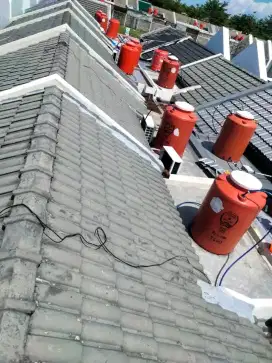 Tukang perbaikan atap bocor dinding dak rembes talang air cat renovasi