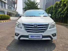 D Toyota Kijang Innova 2.0 V Luxury Bensin-AT 2015 Putih DFVHB
