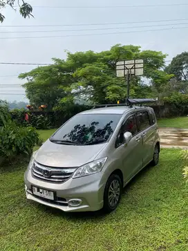 Honda Freed 2013 Bensin