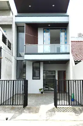 Rumah Baru Villa Melati Mas Cantik Siap Huni