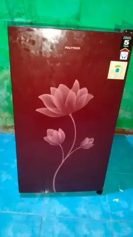 kulkas Polytron 1 pintu kondisi seperti baru
