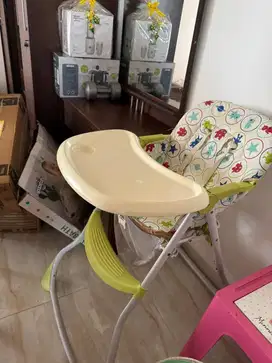 Dijual kursi makan tinggi utk usia anak 6bulan sampai usia 4tahun