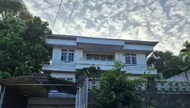 Rumah Asri  Siap Huni Di Cinere   2 lantai Hadap Barat