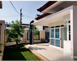Rumah Hook Besar Bebas Parkir Muat Bnyk Mbl Lokasi Di Puri Anjasmoro
