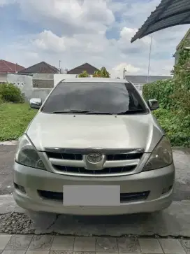 INNOVA V MATIC BENSIN