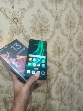 Realme 13 ram 12/256 normal semua nya minus pemakaian saja lkp