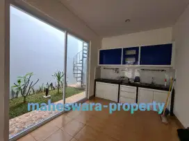 Di SEWAKAN Rumah 2 Lt - CitraGrand CBD Cibubur - Cluster Fraser Park