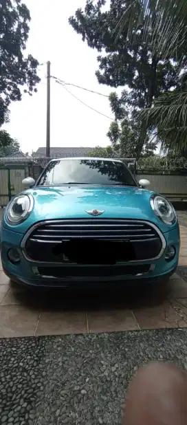 Mini Cooper S 2015  Low KM Warna Biru