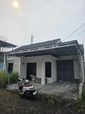 Jual Rumah Baru Minimalis Dekat jl mangesti raya gentan 320jt