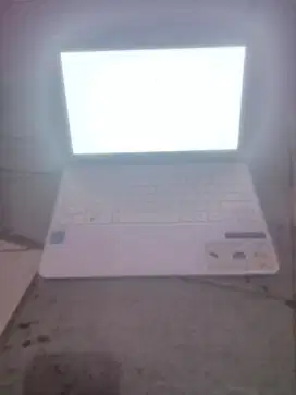 Laptop asus tipe x205ta