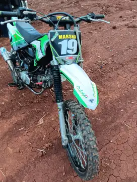 Yamaha Jupiter Z GTX Bebek standar 130cc