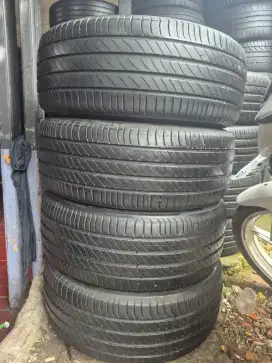 Ban copotan camry mechlin premacy4 215/55 R17 85% 2022..4pcs