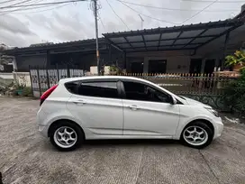 Hyundai Grand Avega 2012 Bensin