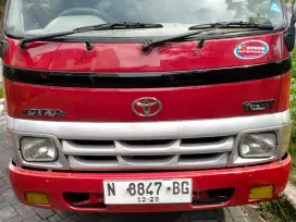 Toyota Dyna Saurus Box 115 ET PS