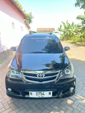 Dijual Avanza Matic 2011