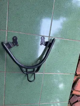 Behel belakang filano
