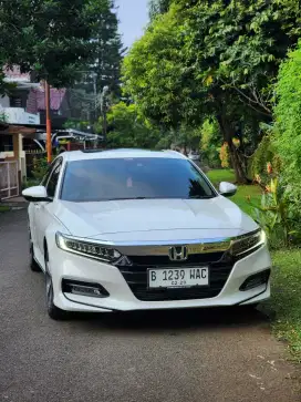 Jual Cash Honda Accord 1.5 VTil AT 2023 Pemakaian 2024