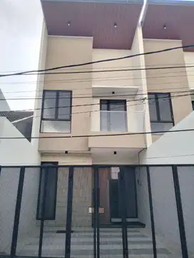 JUAL RUMAH MINIMALIS SEMAMPIR BARU GRESS SIAP HUNI DEKAT MERR