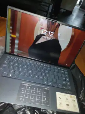 Laptop tipis asus zenbook ux435eal i5/ram8/ssd 1tb