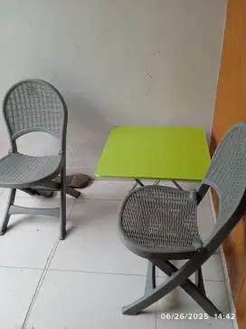 satu set meja kursi taman lile a new jual murah khusus malam ini