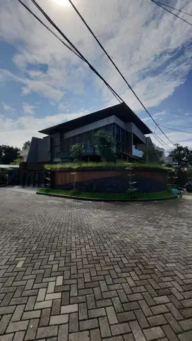 Rumah Cantik Manyar Surabaya