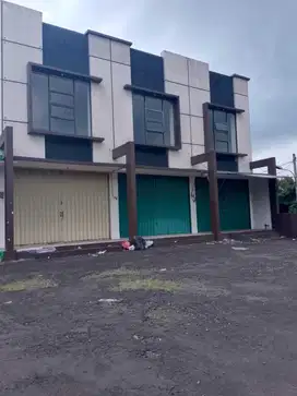 di jual ruko per unit dgn parkiran luas di ciawi