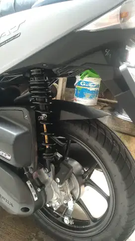 Shock belakang Vario uk 330m
