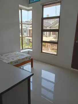 JUAL CEPAT RUMAH CLUSTER SIAP HUNI DEKAT SILOAM DAN TAMAN JAJAN