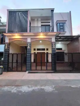 Disewakan Rumah 2 Lantai Dekat Ke Borma Margahayu Raya