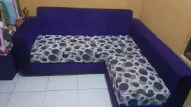Sofa volkadot ungu