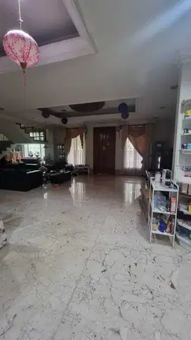 FOR SALE RUMAH BAGUS HOEK PURI INDAH JAKARTA BARAT