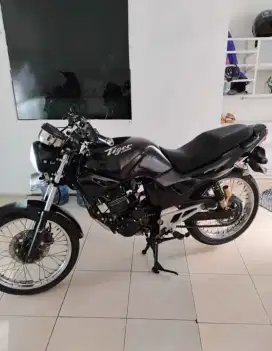Bu cepat motor Honda Tiger 2000