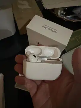AirPods Pro Gen 2 ex-Ibox, Garansi Aktif (Missing Right Earbuds)